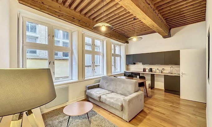 Old Lyon Apartment | Cosy appt cœur de Lyon du Bœuf 3