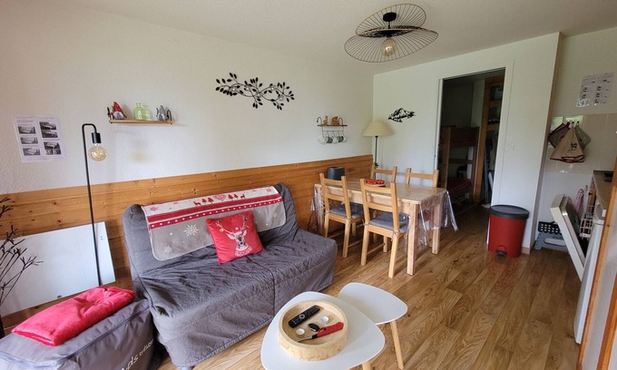 Chamrousse Apartment | Cosy apt 4 ppl, near the ski runs