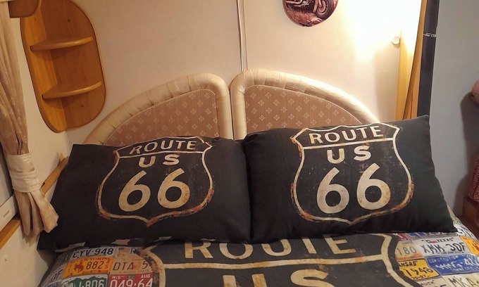 Cappamore House | Cosy caravan off the street