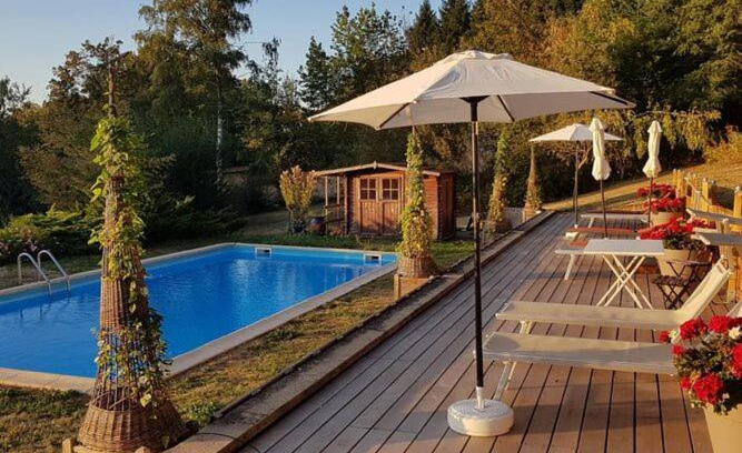 Onlay House | Cosy Castle in Onlay with Swimming Pool