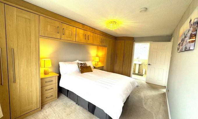 Langley Marish House | Cosy Guest House, Langley, Slough.