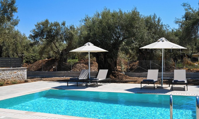 Lefkada Town Villa | Cosy Halipoma-Tilemahos into Lefkada town & close to Ai Giannis beach
