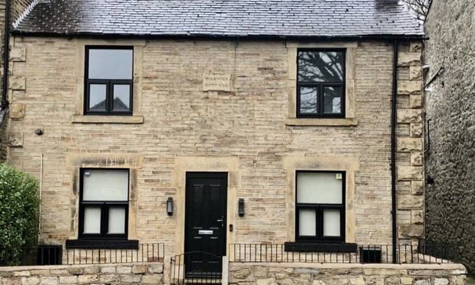Buxton Apartment | Cosy holiday home in the heart of Buxton