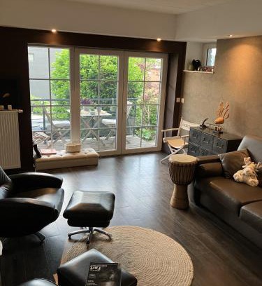 Liege Apartment | Cosy Nest - Studio de luxe avec canapé-lit, terrasse et parking privé