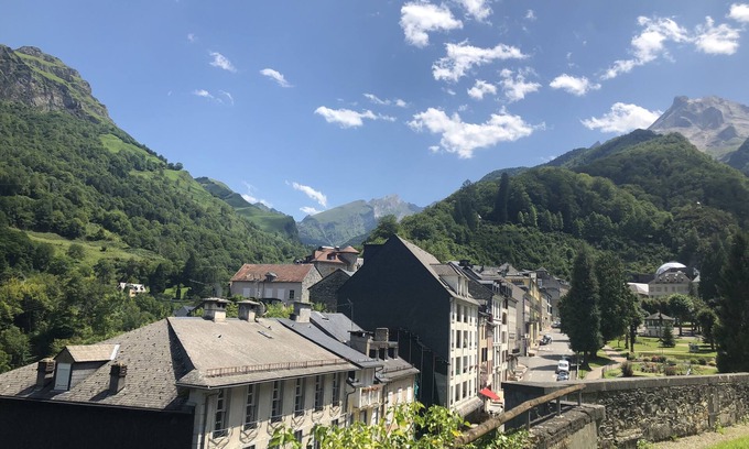Eaux-Bonnes Apartment | Cosy, renovated family home in the heart of the Pyrenees