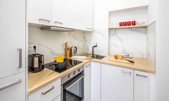 Combat Apartment | Cosy Studio in the heart of Belleville