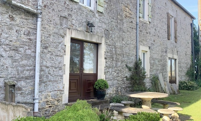 Sainte-Marguerite-d'Elle House | Cottage in Sainte-Marguerite-d'Elle with barbecue