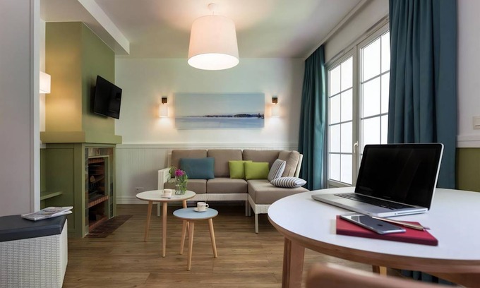 Chamouille Cottage | Cottage ∙ 2 bedrooms ∙ 4 guests