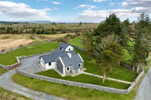 Oughterard House | Cottage 345 - Oughterard