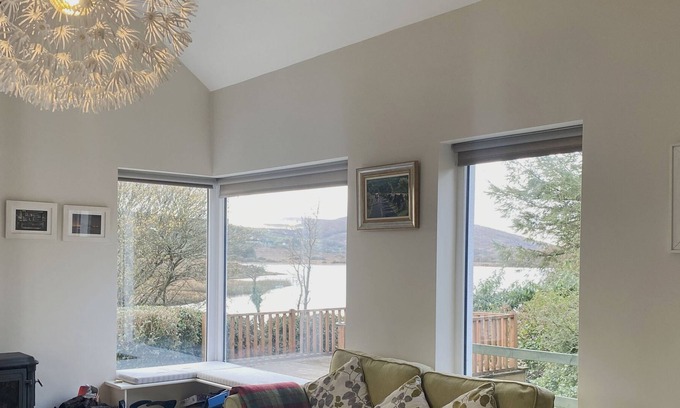 Oughterard Cottage | Cottage 436 - Oughterard - sleeps 6 guests in 3 bedrooms