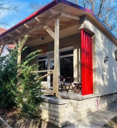Balatonudvari Apartment | Cottage by the Lake