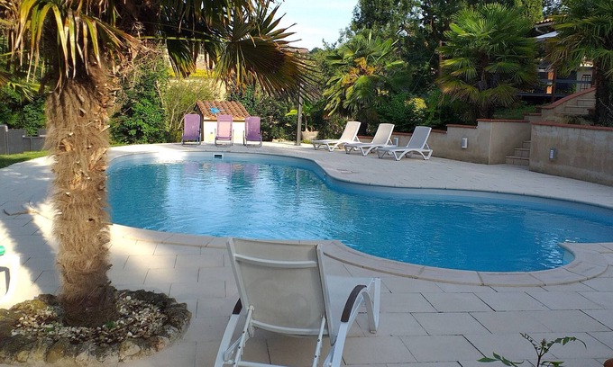 Cezan House | Cottage in beautiful restored farmhouse, countryside. Pool, kitchen pro.