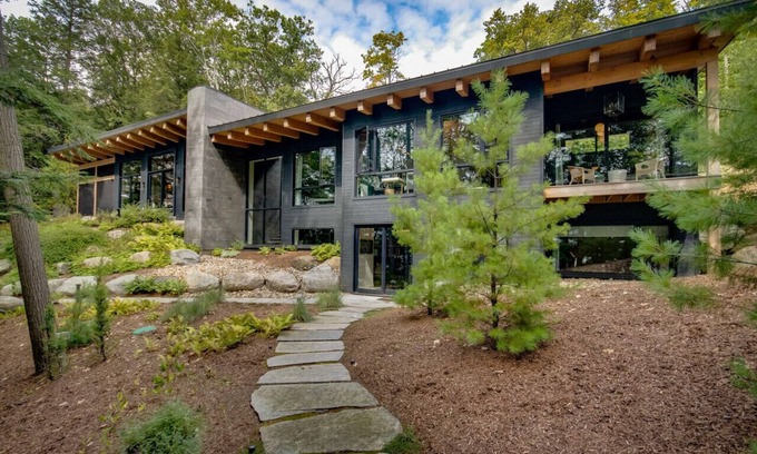 Lake of Bays Cottage | Cottage in elegance at this luxury lakeside escape.