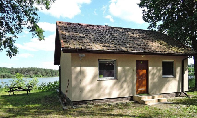 West Pomeranian Voivodeship House | Cottage in Szczecin by Puszcza Bukowa Park