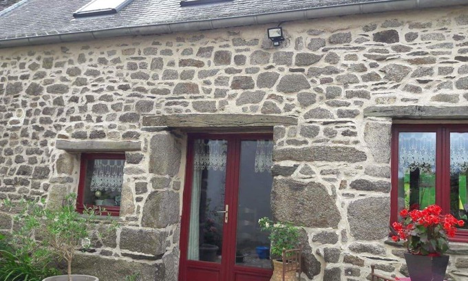 Commana House | cottage in the heart of the mountains of ARRÉE
