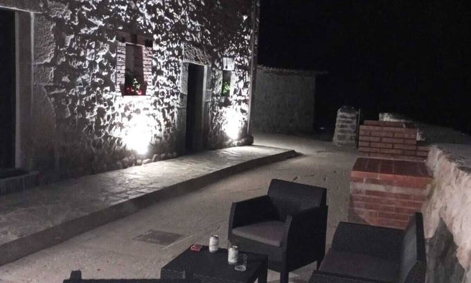 Cabrales Cottage | Cottage in the mountains with studio (pet friendly)