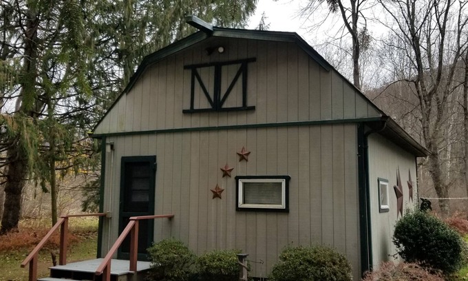 Waterville Cottage | Cottage next to Pine Creek and the rail trail from Jersey Shore to Wellsboro.