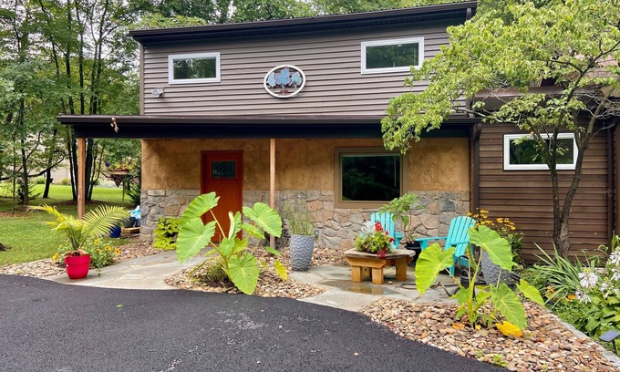 Dauphin Cottage | Cottage on Clarks Creek