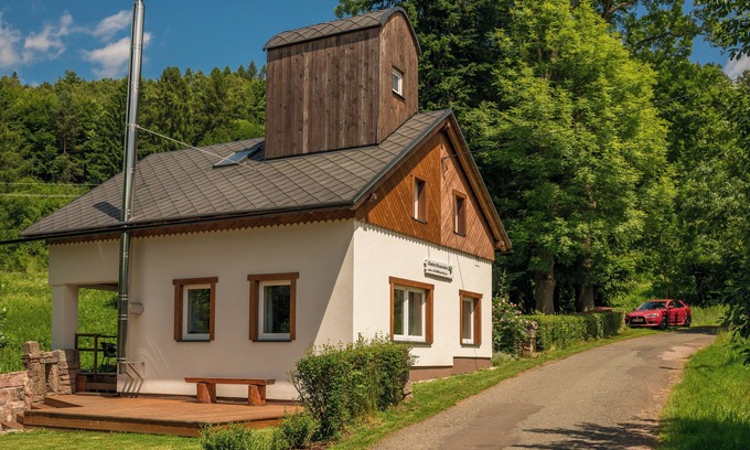 Chvalec Cottage | Cottage under the forest on the Trutnov Trails