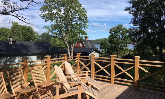 Vaxholm House | Cottage with ocean view on Rindö Island 45 min from town