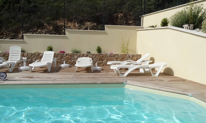 Alata House | Cottage with panoramic views of the Gulf of Ajaccio and close to beaches