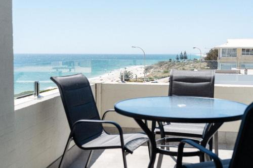 Cottesloe Apartment | Cottesloe Beach View Apartments #11