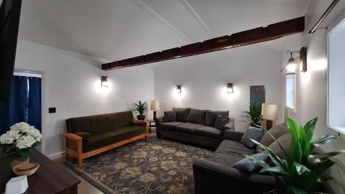 Port Ontario Villa | Country Cottage by the Bridge