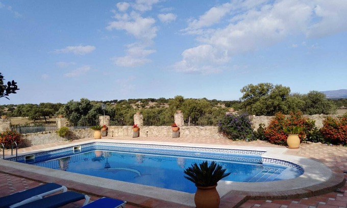 Torrecampo House | Country House 'Obejuelo - Pedroches' with Pool, Wi-Fi and Air Conditioning