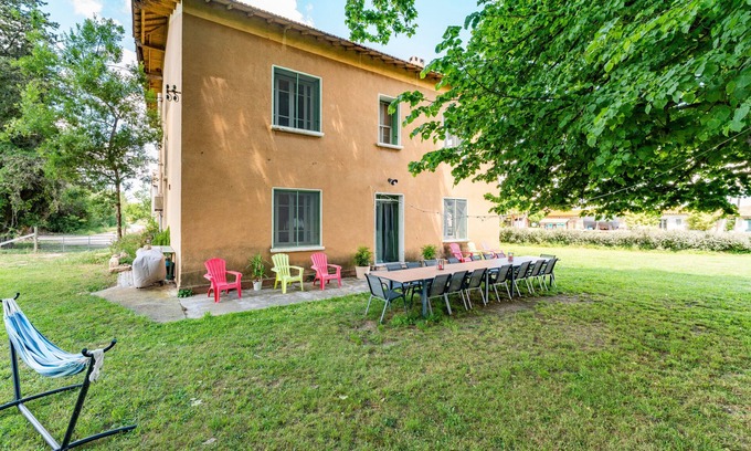 Saint-Martin-de-Crau House | Country House 'Le Chambonnet' with Private Garden and Wi-Fi