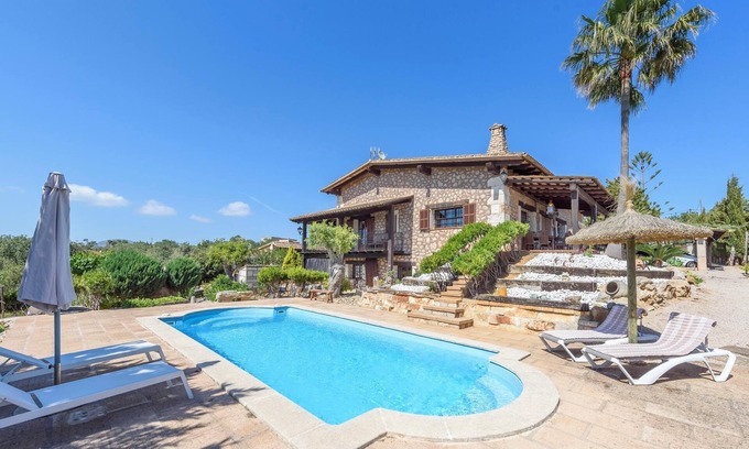 Sant Llorenc des Cardassar Villa | Country Home Can Parpal with Mountain View, Pool, Wi-Fi, A/C & Garden