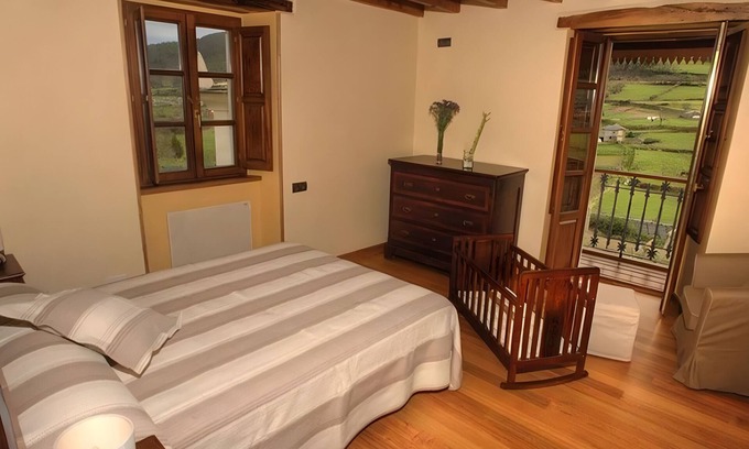 Mondonedo House | Country House 'Cabozo' with Mountain View, Shared Terrace and Wi-Fi