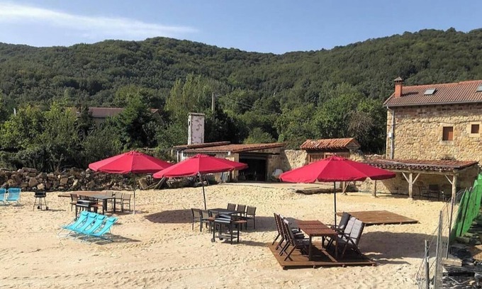 Revelillas House | Country House 'Casa Del Valle Perdido 1' with Mountain View, Shared Terrace and Wi-Fi