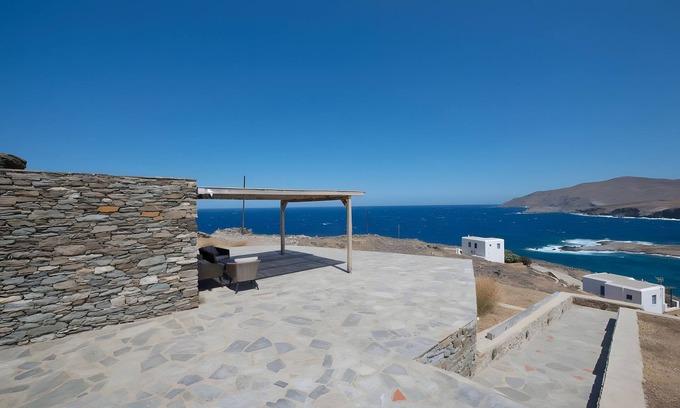 Kithnos House | Country House 'Kythnos Keli' with Sea View, Private Terrace and Balcony