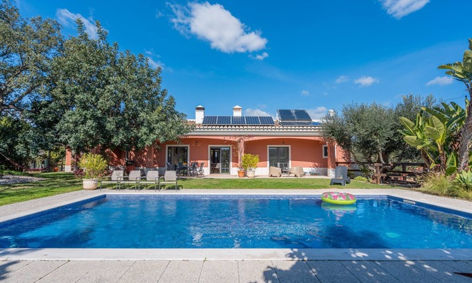Silves Villa | Country House 'Quinta Dos 4 Ventos' with Private Pool, Wi-Fi and Air Conditioning
