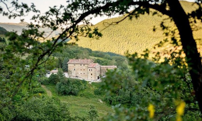 Pietralunga House | Country House Villa La Farfalla