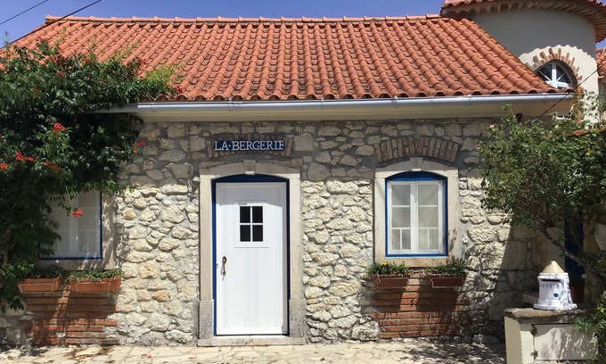 Tomar House | Country house with the comfort of swimming pool, barbecue and games