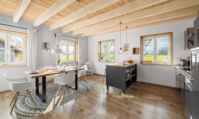 Altusried Apartment | Country magic Allgäu. Idyllic Scandinavian-style apartment surrounded by nature.