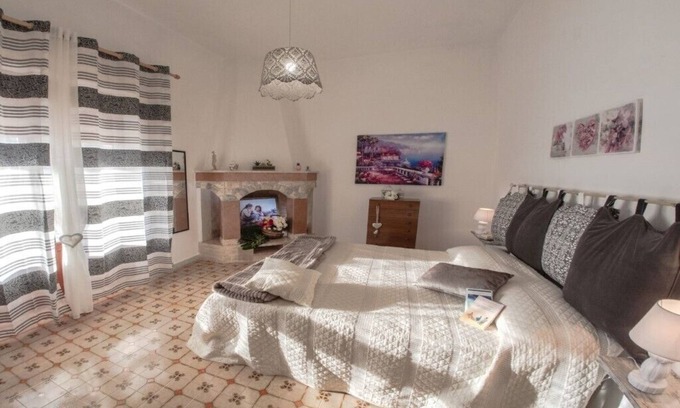 Villa Castelli House | Country Villa on the Apulian Aqueduct Cycle Route