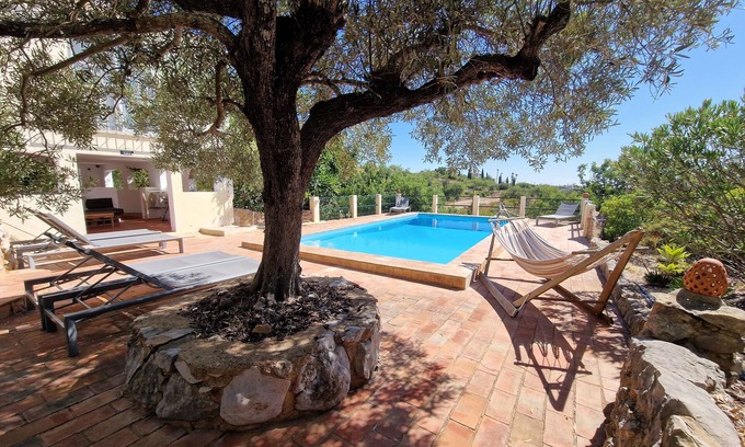 Olhao Villa | Country Villa with 3 bed Rooms Private Pool + Free WIFI