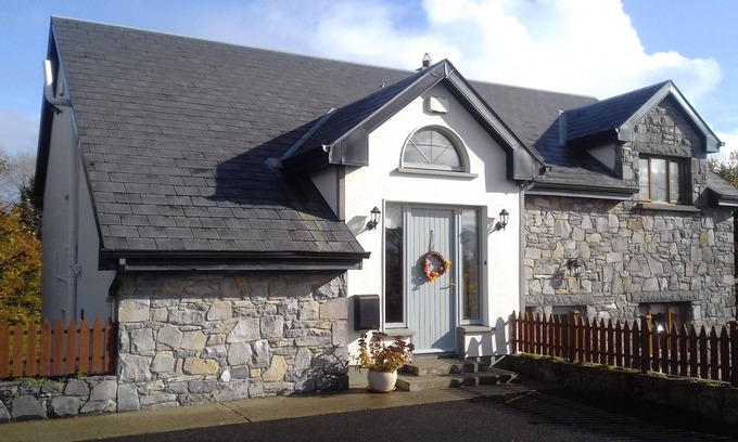 Ennis Apartment | Countryside escape close to Medieval town of Ennis in County Clare
