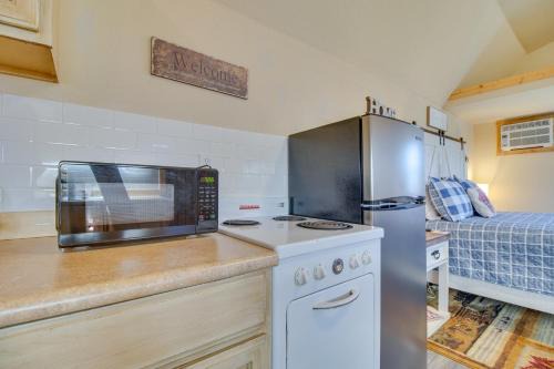 Bates Apartment | Countryside Tiny Home in Cameron about 5 Mi to Poteau!