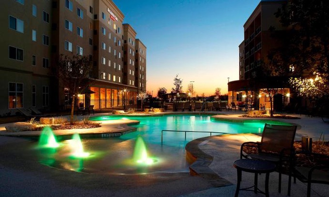 Far North Central Hotel | Courtyard by Marriott San Antonio Six Flags at The Rim