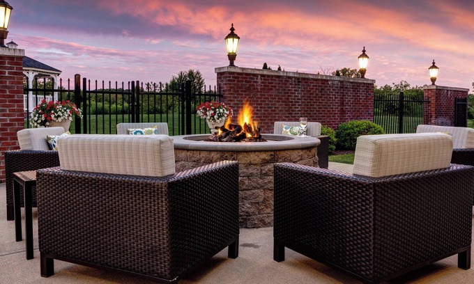 Hadley Hotel | Courtyard by Marriott Hadley Amherst