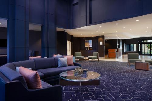 Newark Hotel | Courtyard by Marriott Newark Silicon Valley