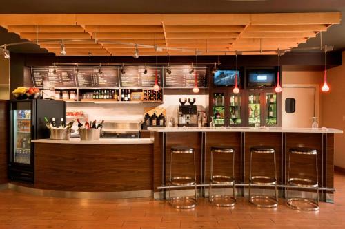 Peoria Hotel | Courtyard by Marriott Peoria