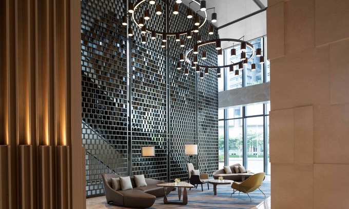 Lougang Hotel | Courtyard by Marriott Shenzhen Bao'an
