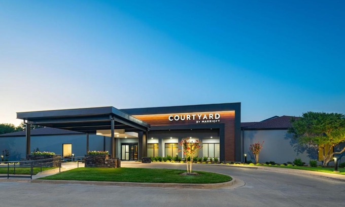 Fort Worth Hotel | Courtyard Fort Worth University Drive