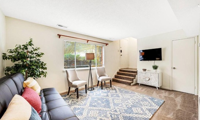 Alabaster House | Covenient Townhome in Alabaster near Birmingham