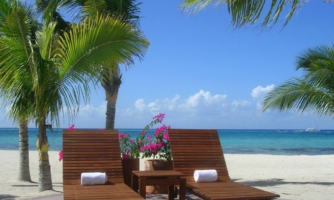 Costa Maya Condo | CozumelCasa Brie@Residencias Reef#6140. Beachfront First floor-perfect get away