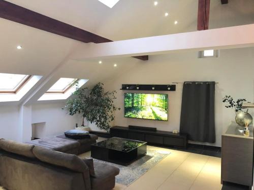 Useldange Apartment | Cozy 120m Apartment with 3 Bedrooms and 1 Cinema